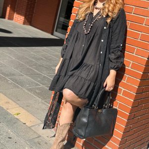 Vestido asimétrico con volantes