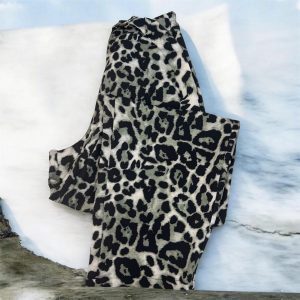 Pantalón fluido animal print verdeagua con cinturón